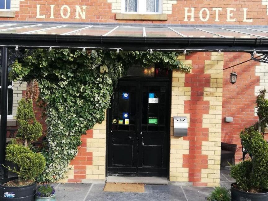 Lion Hotel Llanbister Esterno foto